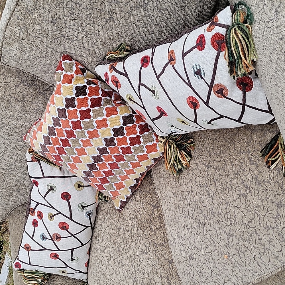 Set of 3 fall throw pillows